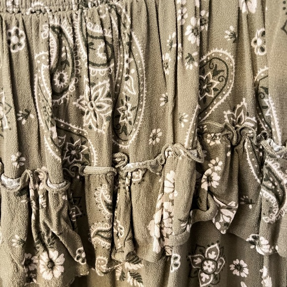 Green Bandanna Pattern Aerie Skirt - Picture 4 of 5